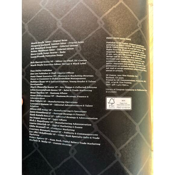 Sweet Tooth Book Three by Jeff Lemire, Very Good Condition, PB - Picture 4 of 7